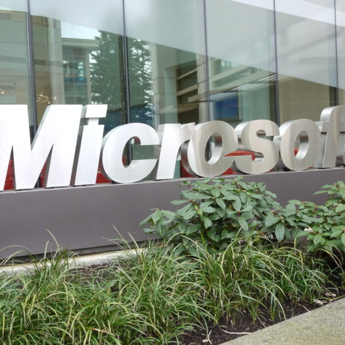 Microsoft outage affects thousands of users